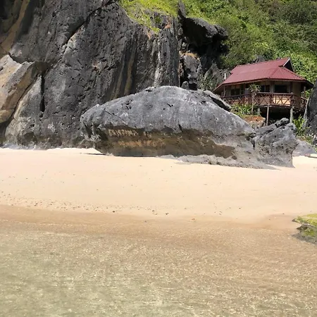 Just Inn2 Beachfront El Nido Exterior photo